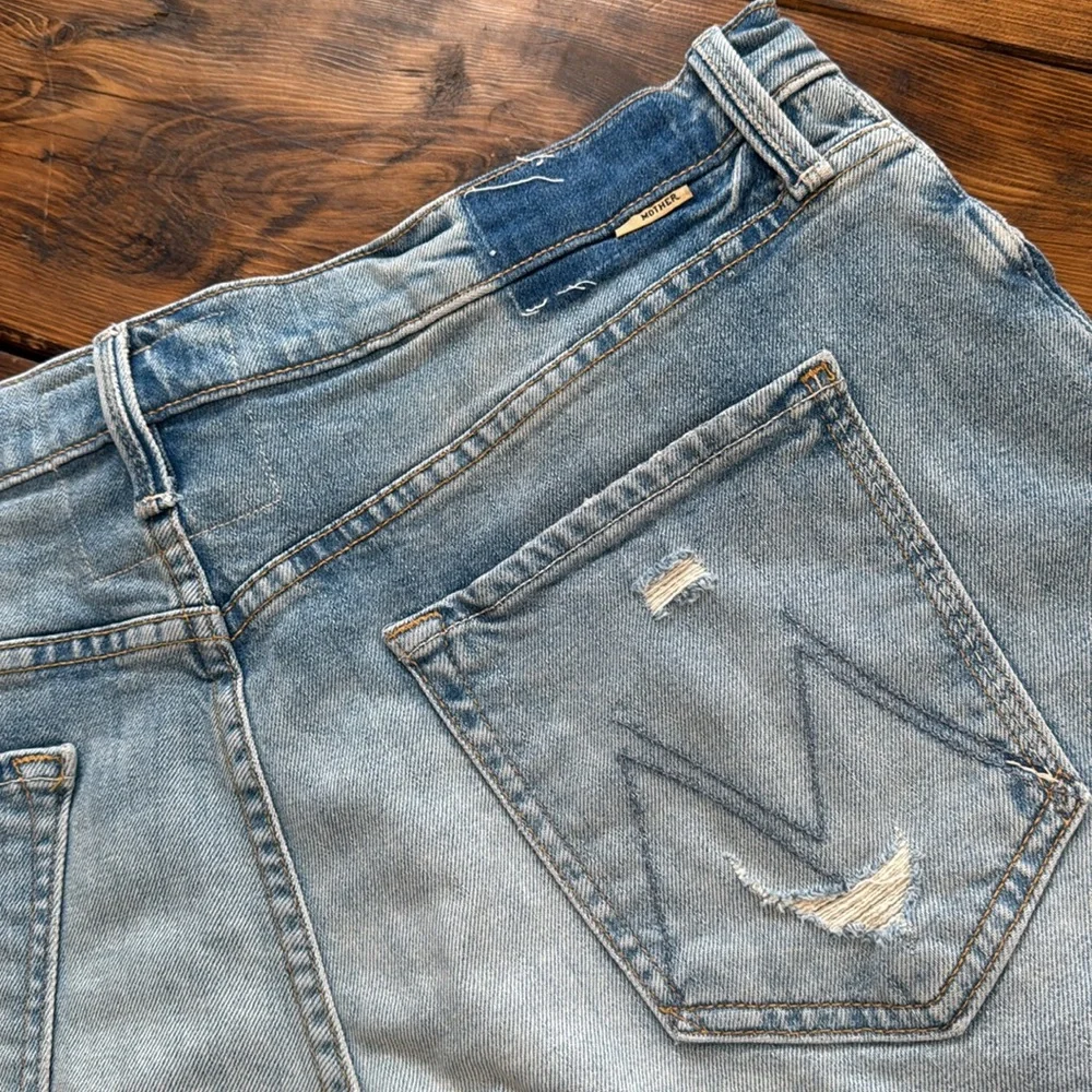 Mother, tomcat kick spray shorts, color true confessions. Button up. Size 33. - Picture 5 of 8